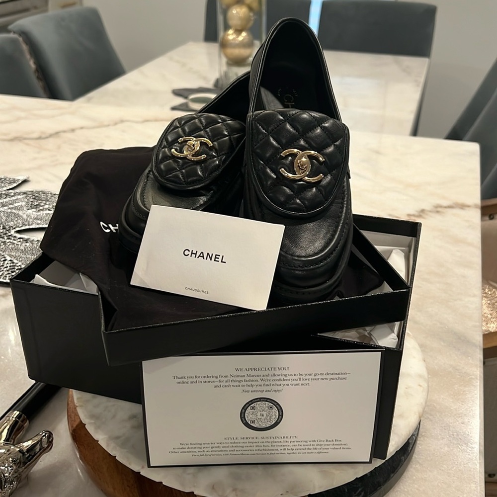 WOMENS Chanel Padlock Quilted Pillow Top TURN LOCK Loafers Size 38.5 - Picture 12 of 17